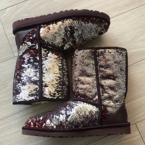 UGG Classic Short Sequin Girls Sz 5 Purple/Maroon
